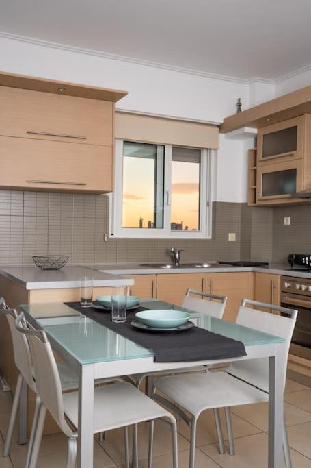 Bright & Elegant 2Bd Apt W/ View Athens Exterior photo