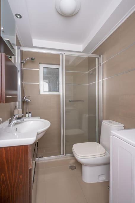 Bright & Elegant 2Bd Apt W/ View Athens Exterior photo