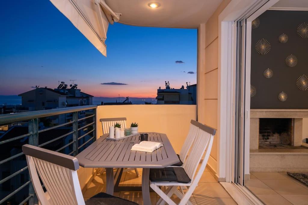 Bright & Elegant 2Bd Apt W/ View Athens Exterior photo