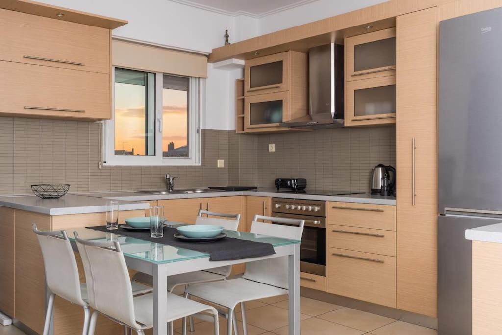 Bright & Elegant 2Bd Apt W/ View Athens Exterior photo